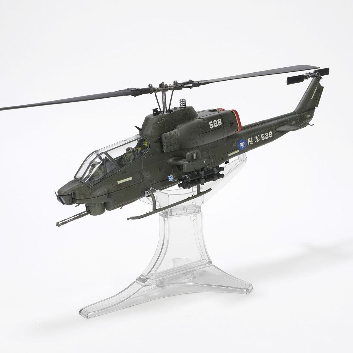 Bell AH-1W "Whiskey Cobra" attack helicopter (High visibility ver.) Tail number #528, 602nd Air Cavalry Brigade Attack Battalion, ROCA, Hsinchu Air Force Base Open Day April