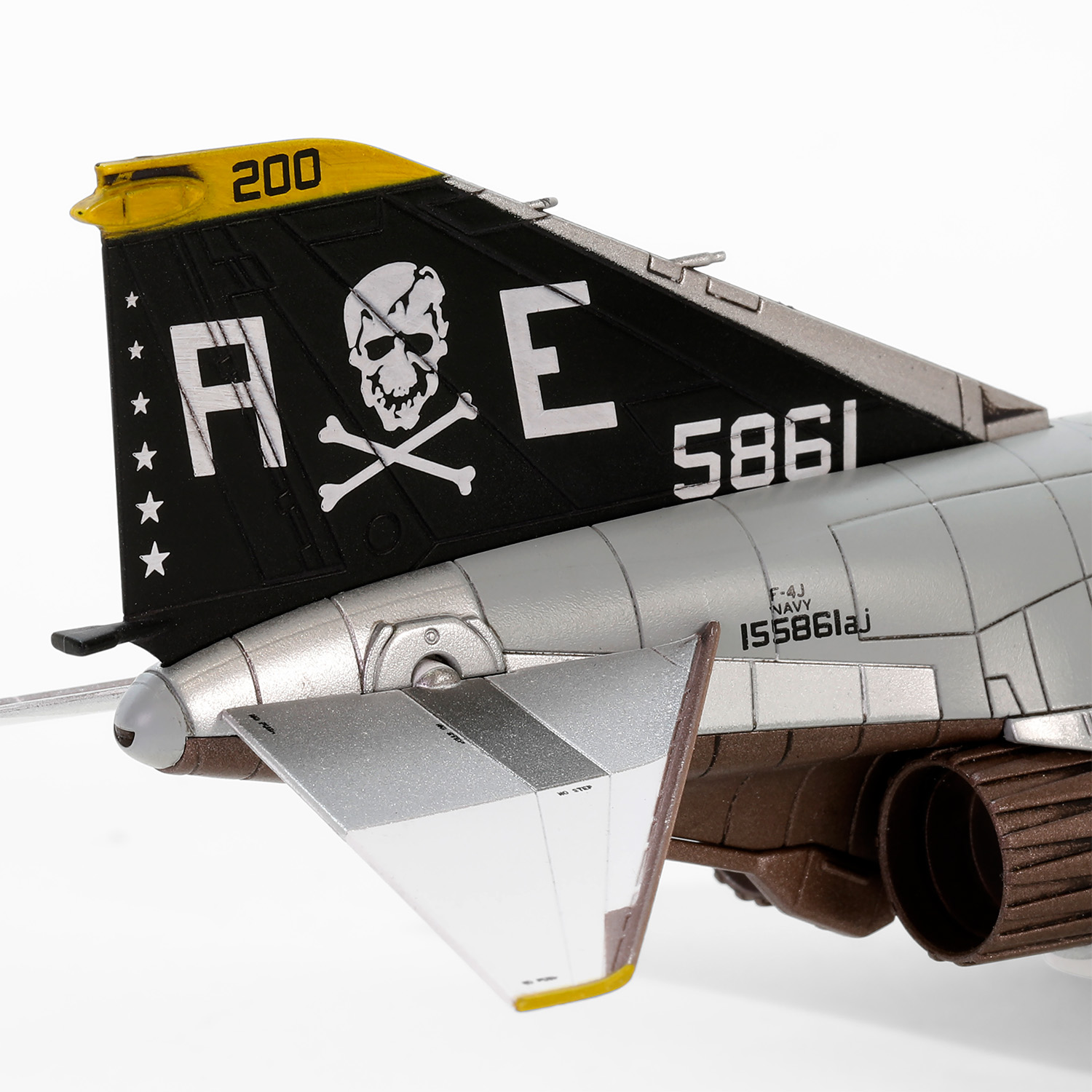 Boeing F-4J Phantom II VF-84 “Jolly Rogers”, USN, VF-84, USS